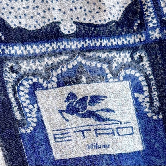 ETRO Blue and White Paisley 100% Silk Scarf - Picture 4 of 17